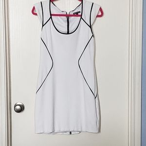 4/$25🌻Express white and black dress size 8